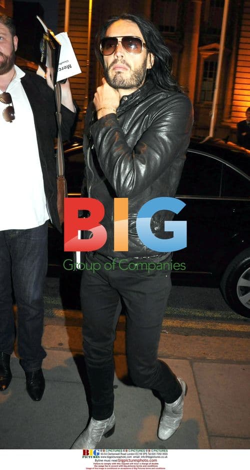 Russell Brand leaves Dublin hotel