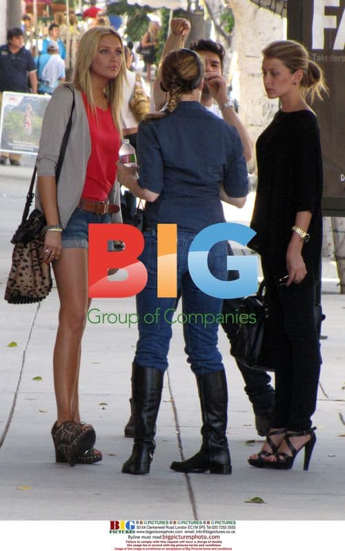 Stephanie Pratt & Lo Bosworth film 'The Hills'