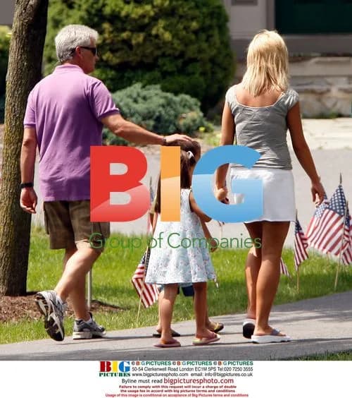 Kate Gosselin and Steve Neild Spotted at Home