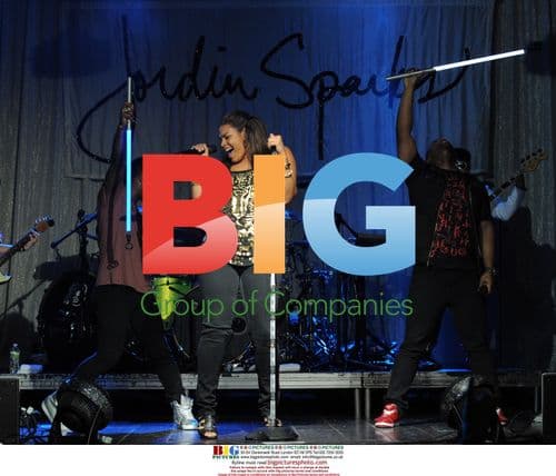 Jordin Sparks Performs at Battlefield Tour