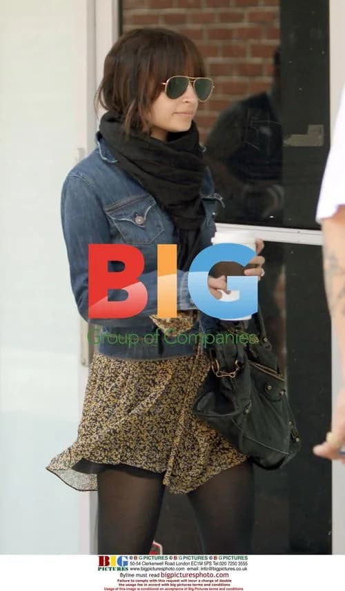 Nicole Richie Arriving at Traffic School