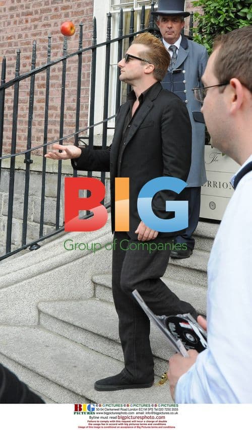 Green Day Members Leaving Dublin Hotel