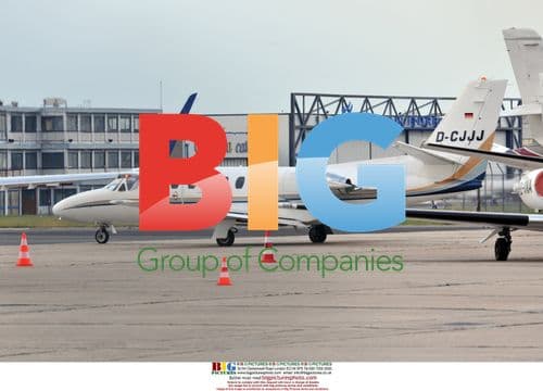 Eva Longoria and Tony Parker Board Private Jet