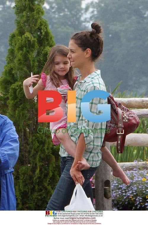 Katie Holmes and Suri Cruise Strawberry Picking