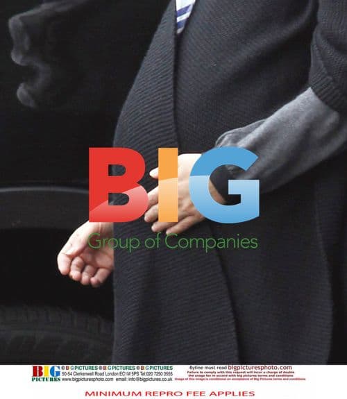 Dannii Minogue Shopping in Melbourne