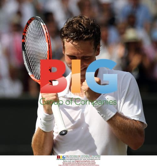 Tomas Berdych celebrates Wimbledon quarter-final win