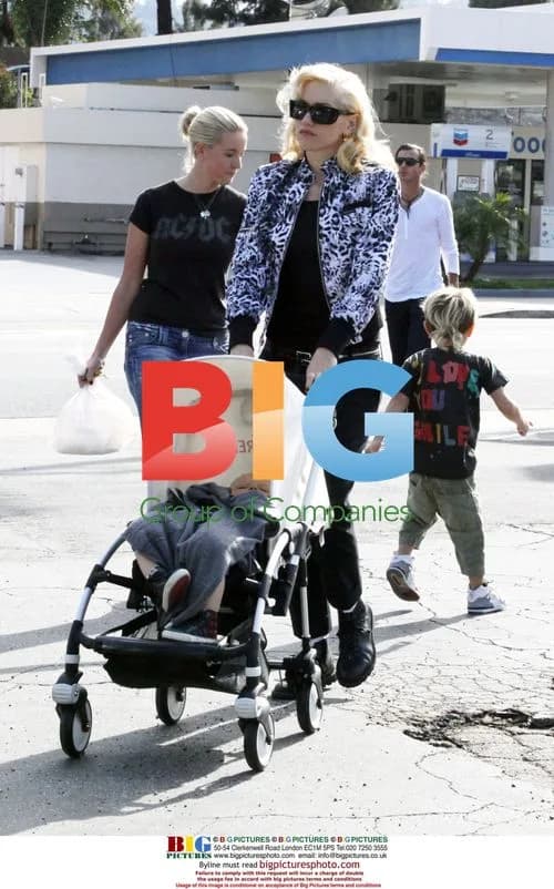 Gwen Stefani and Family at Los Angeles Zoo