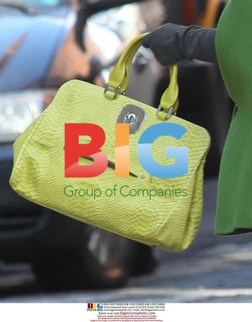 Leighton Meester on Gossip Girl Set