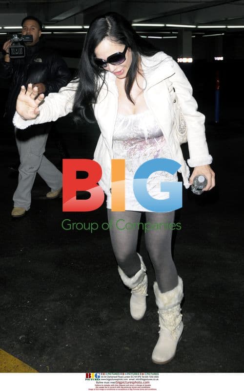 Octomom Nadya Suleman Leaving Hotel After TV Appearance