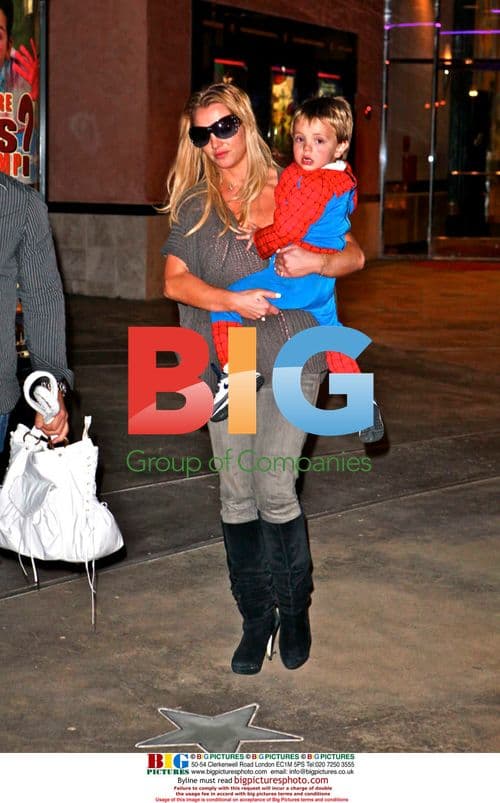 Britney Spears takes sons to movie in Spiderman costumes