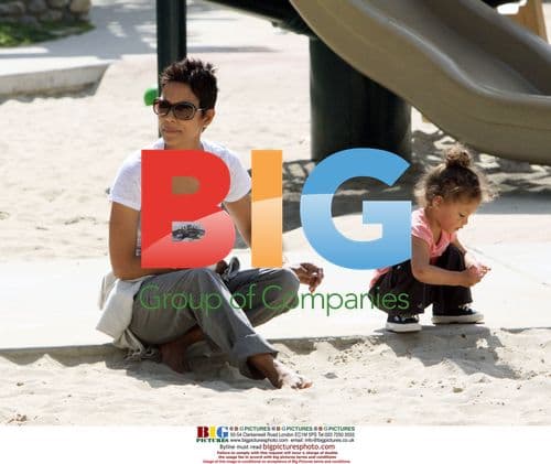 Halle Berry with daughter at park