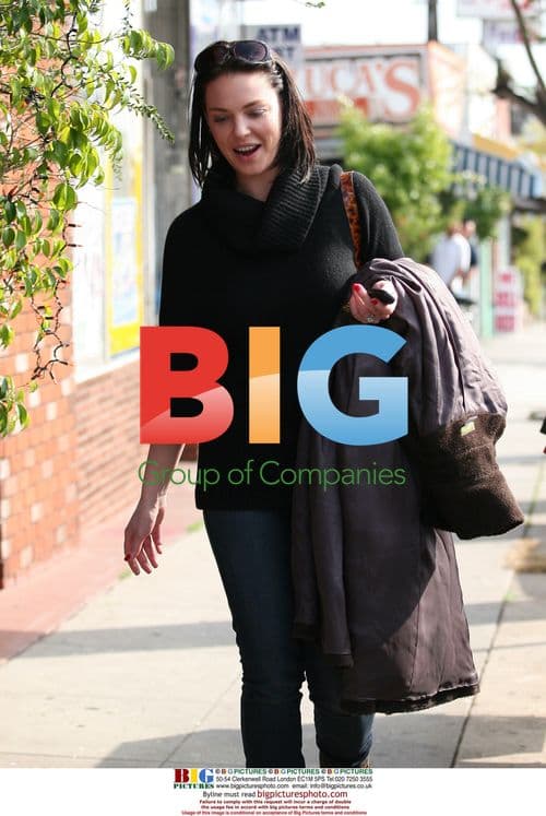 Katherine Heigl has lunch with family