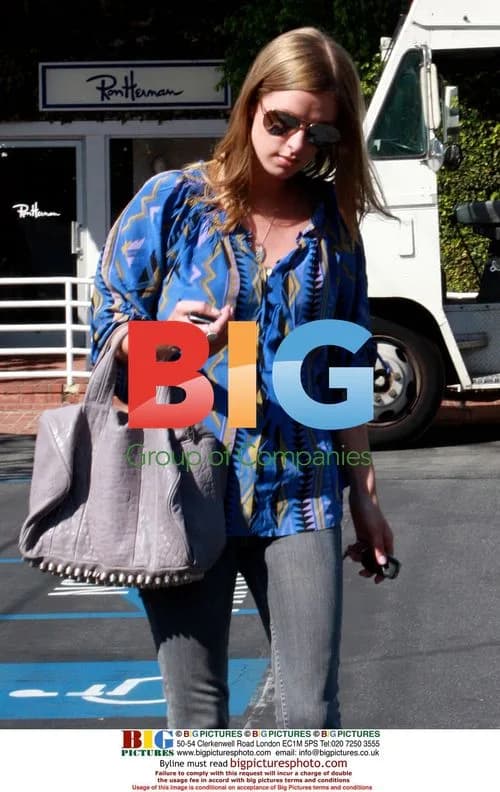 Nicky Hilton Leaving Fred Segal in LA