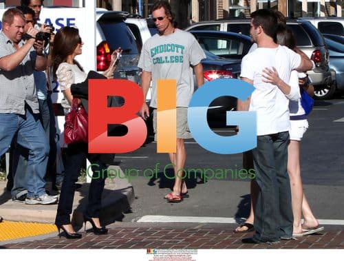 Simon Cowell and Mezhgan Hussainy Shopping in Malibu