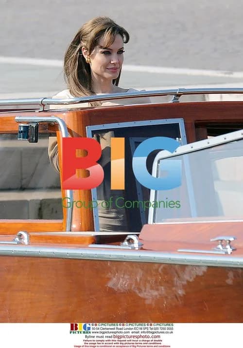 Angelina Jolie and Johnny Depp on "The Tourist" set