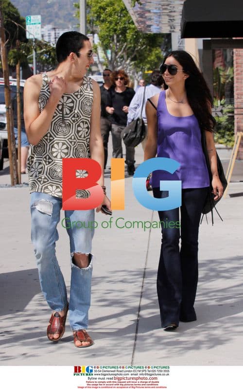 Courtenay Semel Seen Having Lunch in LA