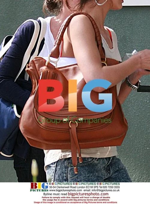Jessica Alba grabs coffee in Santa Monica