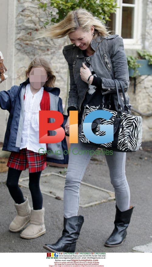 Kate Moss and Jamie Hince at the Pub