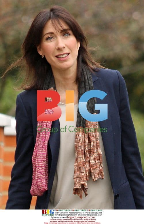 Camerons Depart Home for School Run