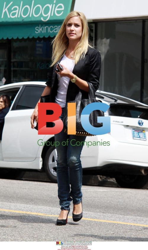 Kristin Cavallari Shopping in LA