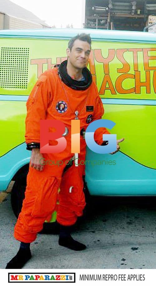 Robbie Williams in Astronaut Suit
