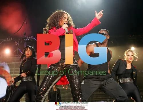 Alicia Keys Performs in Miami Concert