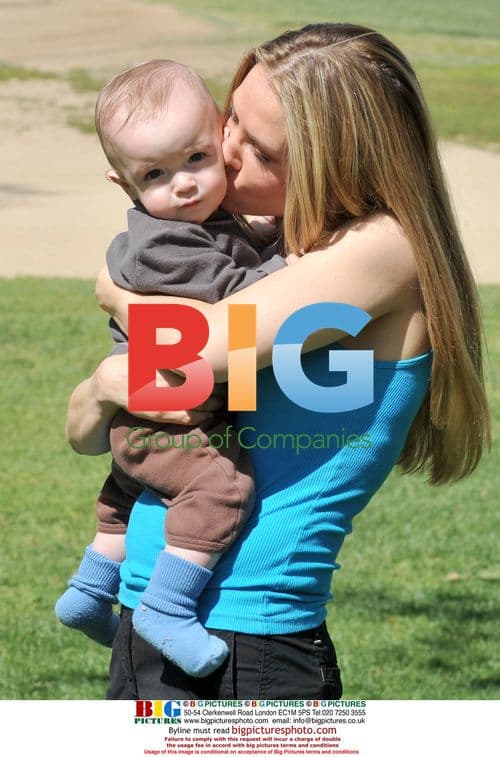 Brooke Mueller and Twins at Park