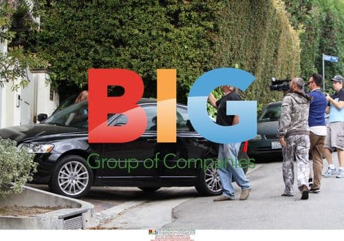 Sandra Bullock Receives Visitors