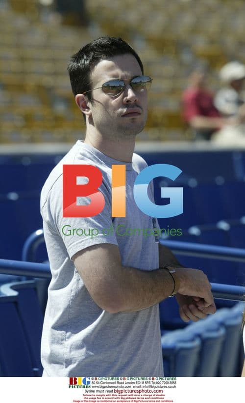 Freddie Prinze Jr. & Sarah Michelle Gellar at Dodger Stadium