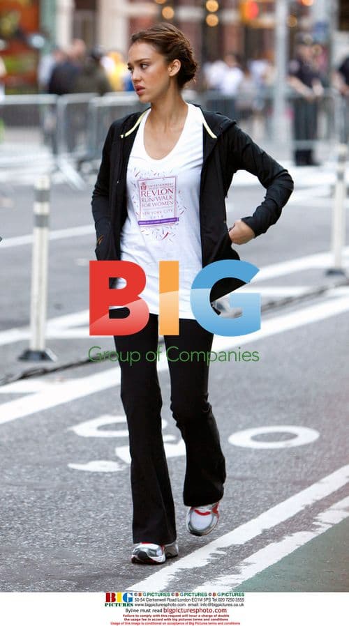 Jessica Alba at Revlon Run/Walk Event