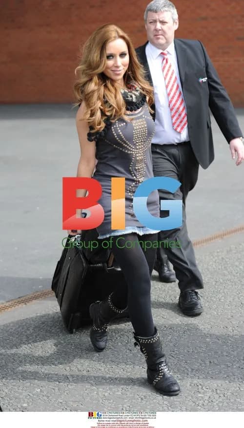 Una Healy at United Relief Live
