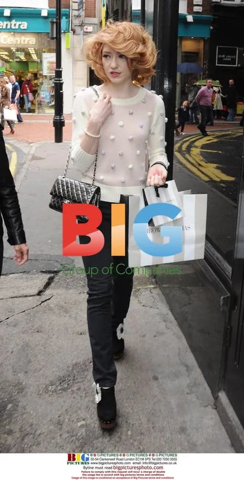 Nicola Roberts Shopping in Dublin