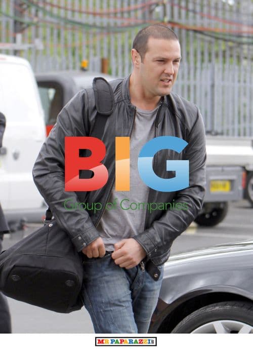 Celebs at Old Trafford for United Relief Live