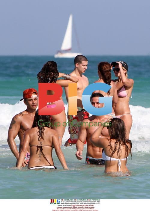 The Jersey Shore Cast Flirts on Miami Beach
