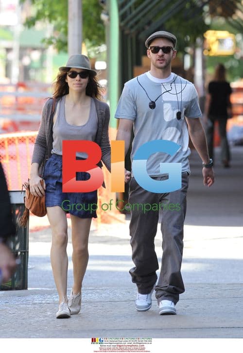 Justin Timberlake and Jessica Biel Stroll in NYC