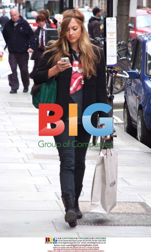 Fearne Cotton Leaving Radio One Studios