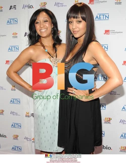 Tia and Tamera Mowry at 2010 A&E Upfronts