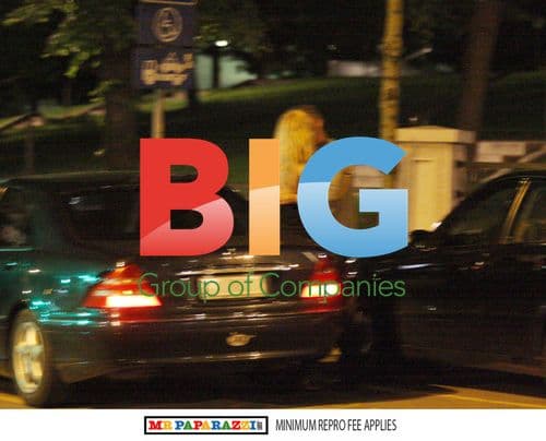 Gerard Butler Spotted Kissing Mystery Blonde