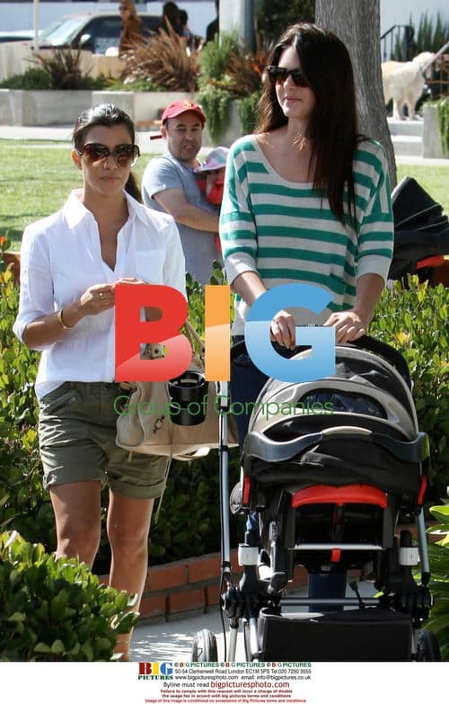 Kourtney Kardashian Shopping with Family in Malibu