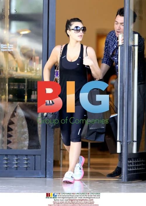 Kimberly Kardashian Shopping in Beverly Hills
