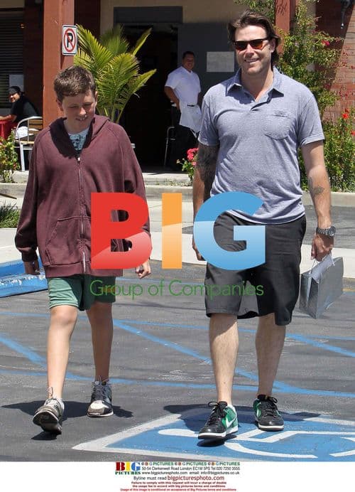 Dean McDermott and son shopping