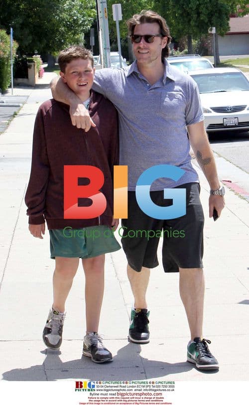 Dean McDermott and son run errands