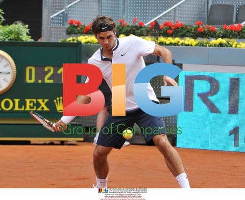 Roger Federer Defeats Benjamin Becker in Madrid Masters