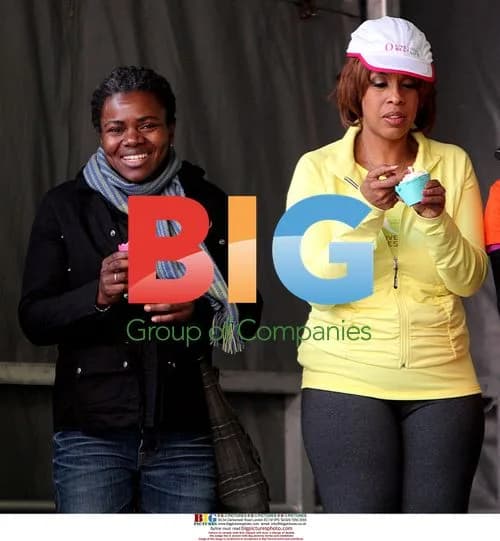 Oprah Magazine\'s 10th Anniversary Walk