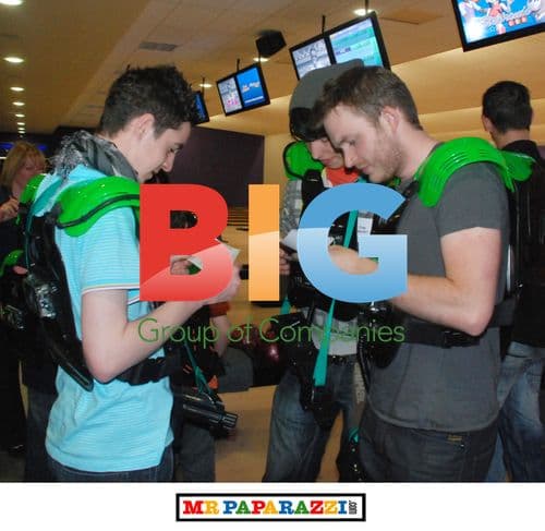 Hollyoaks stars host Laser Quest event