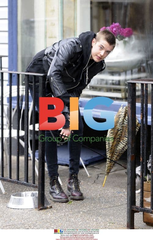 Agyness Deyn Out Shopping with Dog