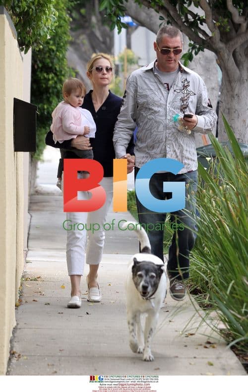 Kelly Rutherford with Daughter and Dog