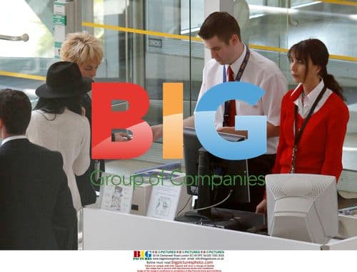 Lindsay Lohan Leaves Cannes Film Festival