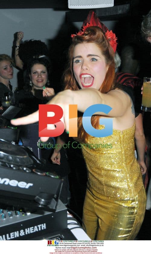 Paloma Faith DJs in East London