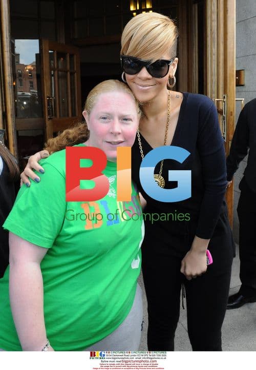 Rihanna shopping in Dublin